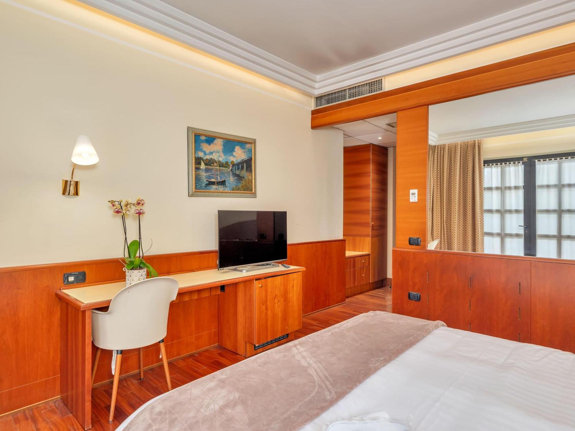 Hotel Prestige 4*