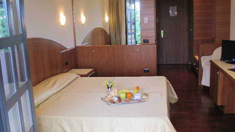 Hotel Prestige